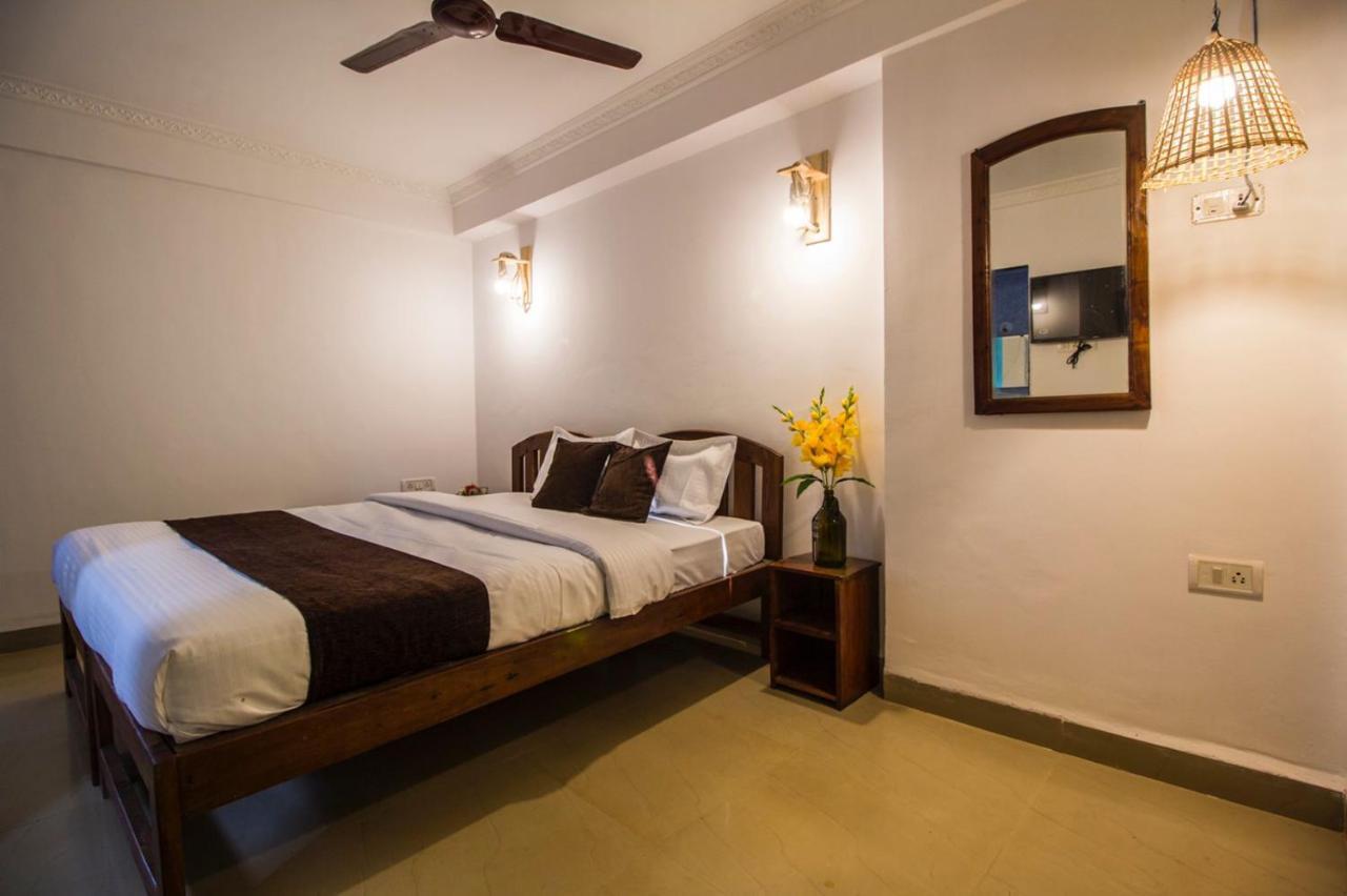 The Turquoiise House Hotel Morjim Exterior photo